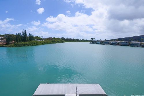 301 Ainahou St, Honolulu, HI 96825-1510
