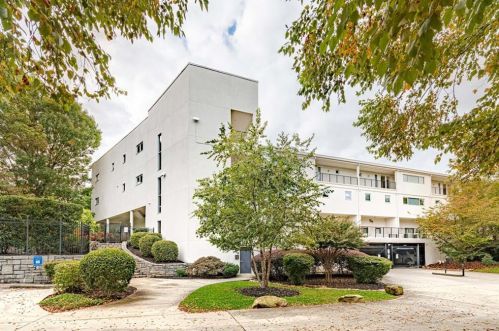 455 Glen Iris Dr, Atlanta GA  30308-2943 exterior