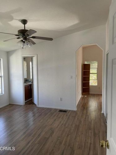 220 Borrego Ct, Oxnard, CA 93033-6417