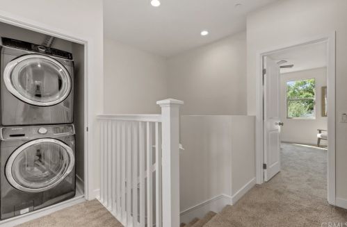 806 Santa Ana Blvd, Santa Ana CA 92701-3962 exterior