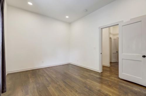 1366 Beatie Ave, Atlanta GA  30310-4306 exterior