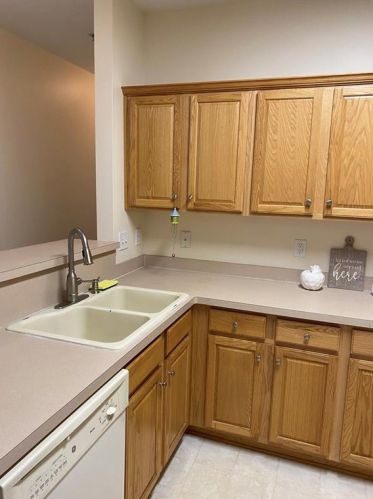 219 Riverstone Pl, Holly Springs, GA 30114-5242