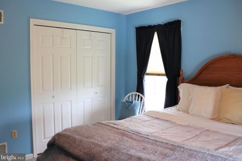 1954 Pickering Trl, Lancaster PA exterior