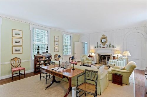 2867 Habersham Rd, Atlanta GA  30305-2939 exterior