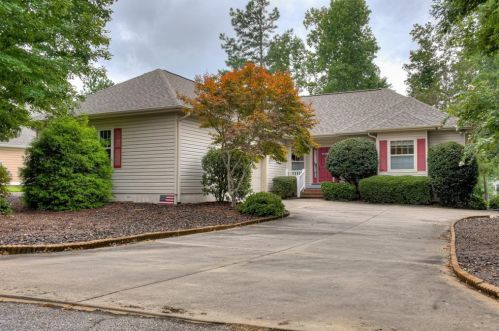 122 Magnolia Dr, Mc Cormick, SC 29835-3344