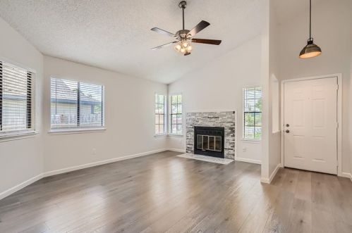 718 Dulwich St, Austin TX  78748-6513 exterior