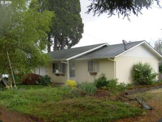 52250 4th St, Scappoose OR  97056-3301 exterior