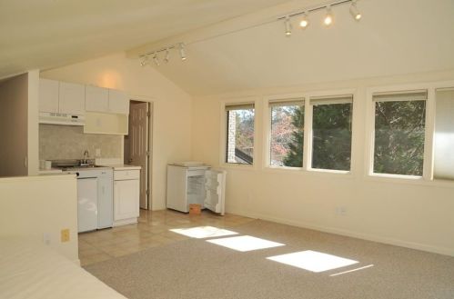 2475 Circlewood Rd, Atlanta GA  30345-1949 exterior
