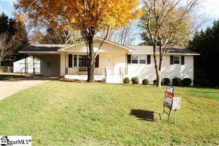 4 Pecos Dr, Greenville, SC 29617-7419