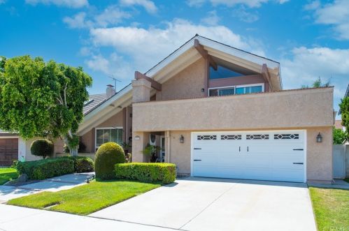 8568 Amazon River Cir, Santa Ana, CA 92708-5510