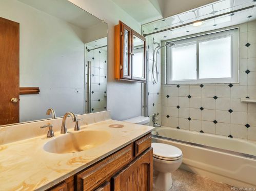 5419 Waco St, Denver CO 80015-2653 exterior