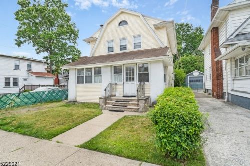 314 19th Ave, Paterson, NJ 07504-1729