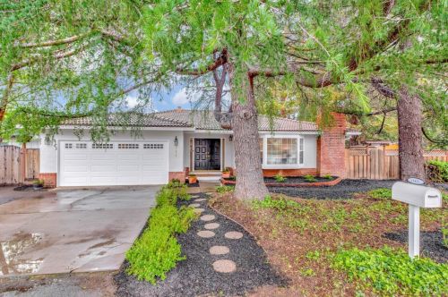 17474 Pleasant View Ave, Los Gatos, CA 95030-3320