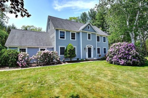 1 Cleary Ln, Windsor, CT 06095-1660