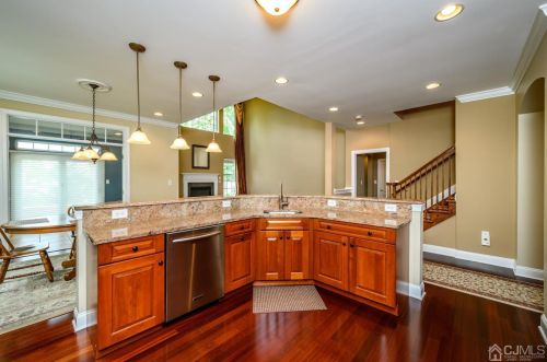 10 Monaco Dr, Trenton NJ  08691-3749 exterior