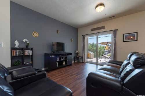 6955 Tourist Ln, Taylorsville, UT 84081-3722