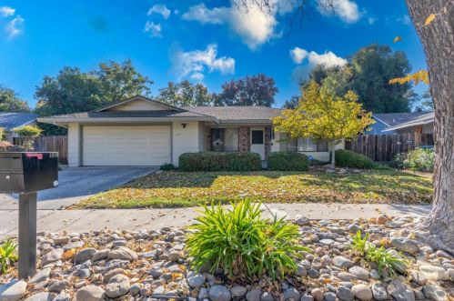 1040 Columbia Ave, Merced, CA 95340-1536