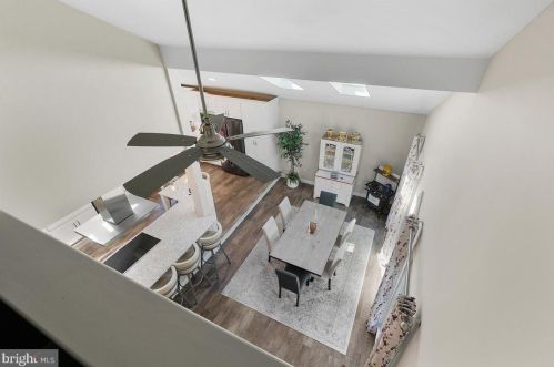 104 Cliff Ave, Lancaster PA  17602-4700 exterior