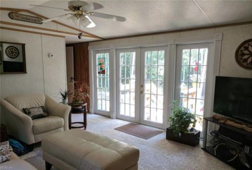 12409 Dogwood Trl, Zanoni, VA 23061-2628