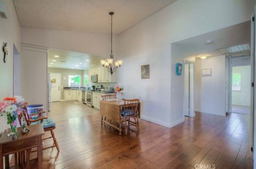 9214 Middlefield Dr, Riverside CA  92508-6261 exterior