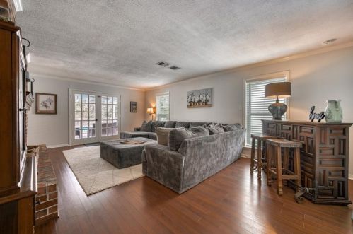 4179 Stokes Rd, Bellvue TX 77418-4139 exterior