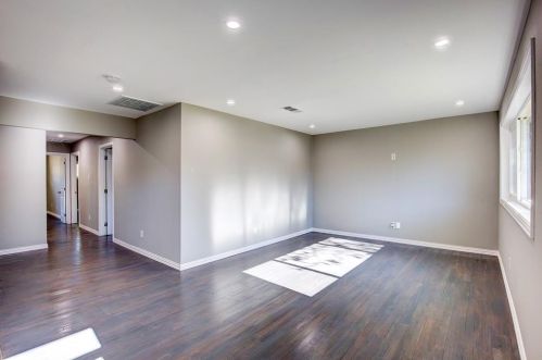 1426 Gillette St, Dallas TX  75217-1210 exterior