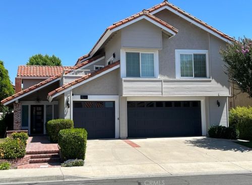 10 Vispera, Irvine CA  92620-2127 exterior