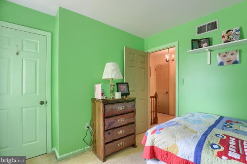 1650 Stony Battery Rd, Lancaster PA  17601-1287 exterior