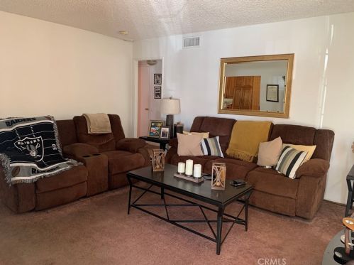 1301 Marine St, Santa Ana, CA 92704-3140