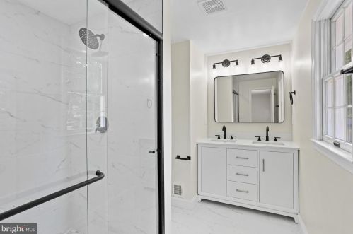 7612 Hammond Ave, Silver Spring MD 20912-7421 exterior