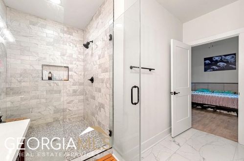 1666 Connally Dr, Atlanta GA  30344-1166 exterior