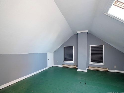 114 Spring St, Cheshire CT  06410-2720 exterior