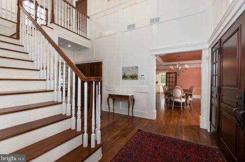80 Mapleton Rd, Princeton NJ  08540-9668 exterior