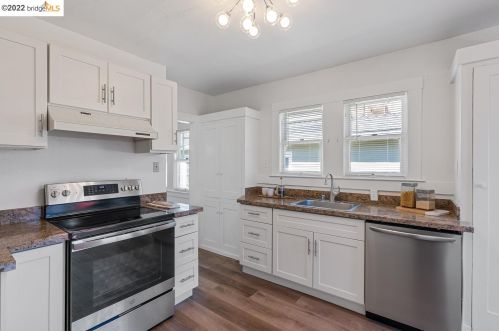 1032 Delaware St, Berkeley, CA 94710-2131
