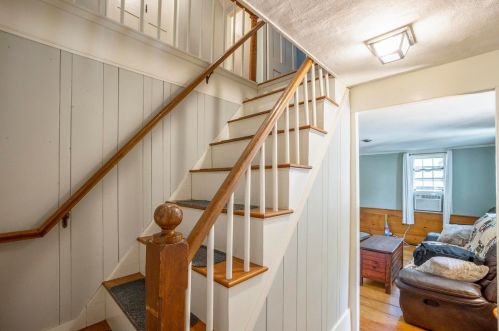 18 Old Warner Rd, Bradford, NH 03221-3508