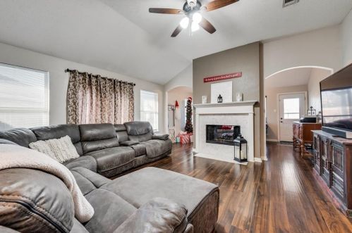 4665 Rockmill Trl, Fort Worth TX  76179-5094 exterior