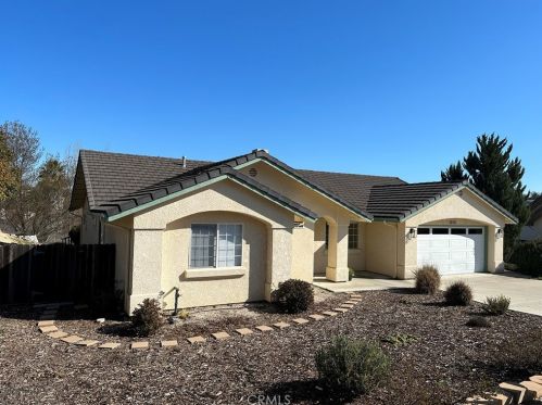 1215 Mariah Ln, Lake Nacimiento, CA 93446-1854