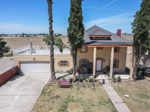 445 Simmons Rd, Turlock CA  95380-9786 exterior
