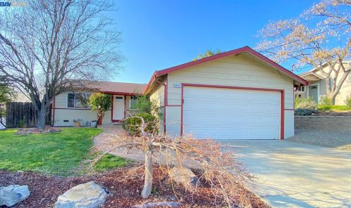 3676 Hillsborough Dr, Concord, CA 94520-1432