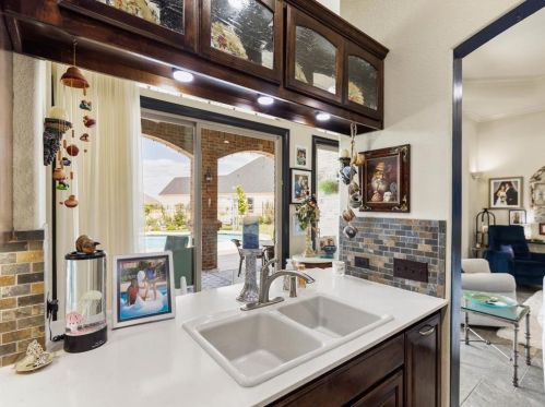 11029 Hawkins Home Blvd, Fort Worth TX  76126-4735 exterior