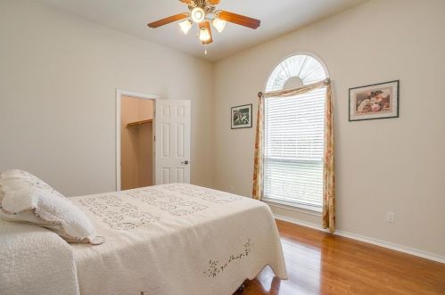 329 Stone Mtn Rd, Fort Worth TX  76035-5642 exterior