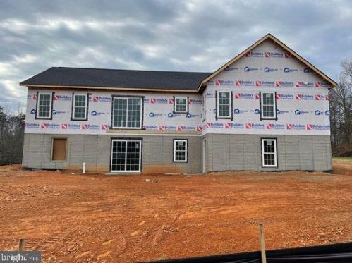 7825 Locklear Landing Dr, Spotsylvania, VA 22551-2911