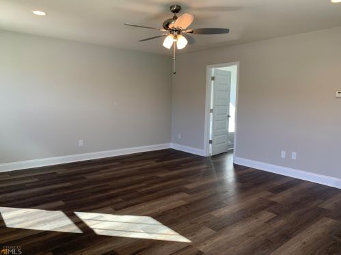 1801 River Shoals Dr, Conyers GA  30012-6633 exterior