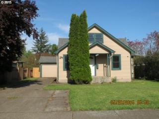 1441 6th St, Springfield, OR 97477-3106