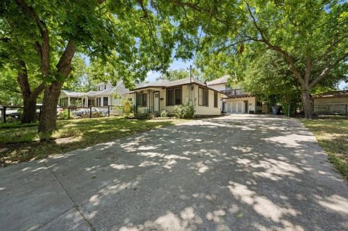 2702 2nd St, Austin TX  78702-4716 exterior