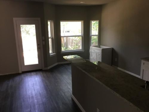 1233 Powell Ave, Fort Worth TX  76104-6104 exterior