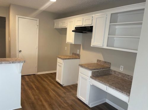 591 Spruce Dr, Conroe TX  77302-1098 exterior