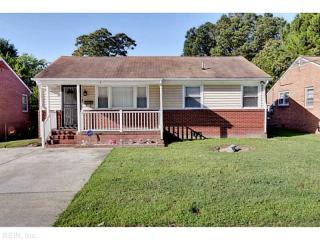381 Dewey Ave, Hampton, VA 23661-2513