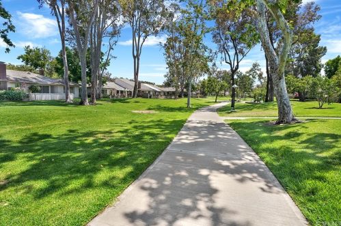 5215 Thorn Tree Ln, Irvine, CA 92612-2346