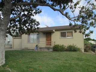 613 Monterey Dr, Oceanside, CA 92058-1113